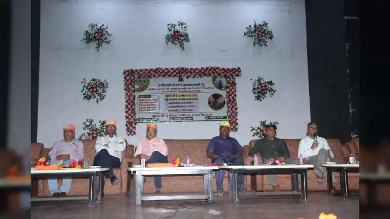 राजस्थान: अफीम किसानों को मिल रहा वैज्ञानिक खेती और रोग-कीट प्रबंधन का उन्नत ज्ञान