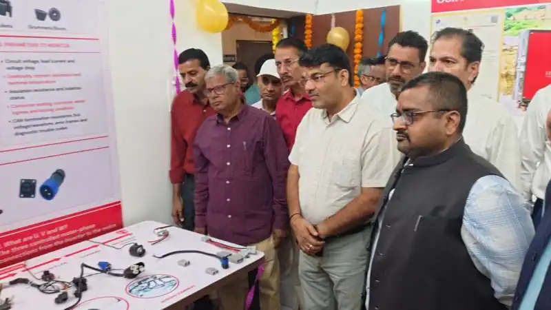 HVRDC ने राजस्थान के अधिकारियों के सामने ‘HVRDC Centre for Advanced Electric Mobility Systems’ का किया प्रदर्शन